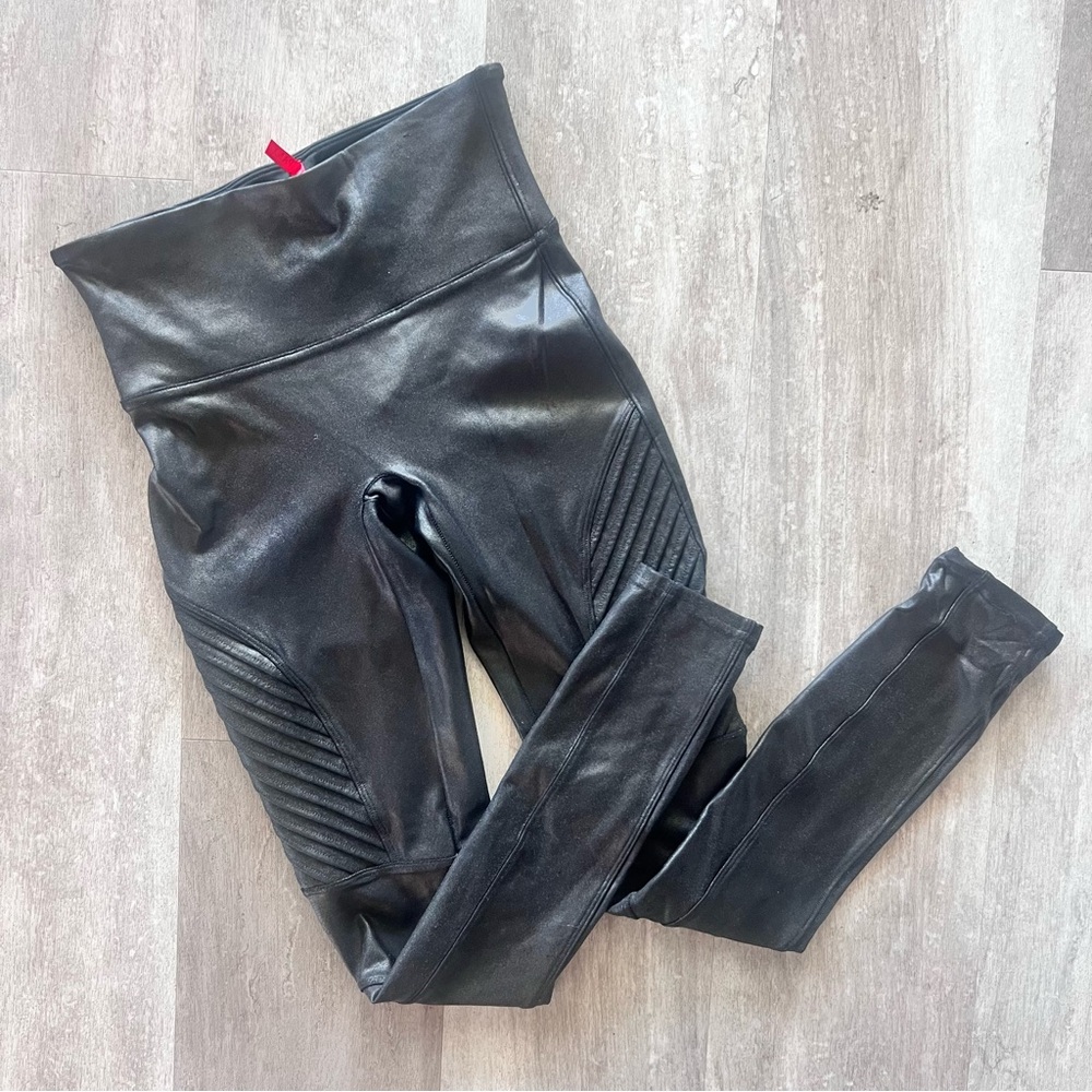 Spanx faux leather Moto leggings size Small black color